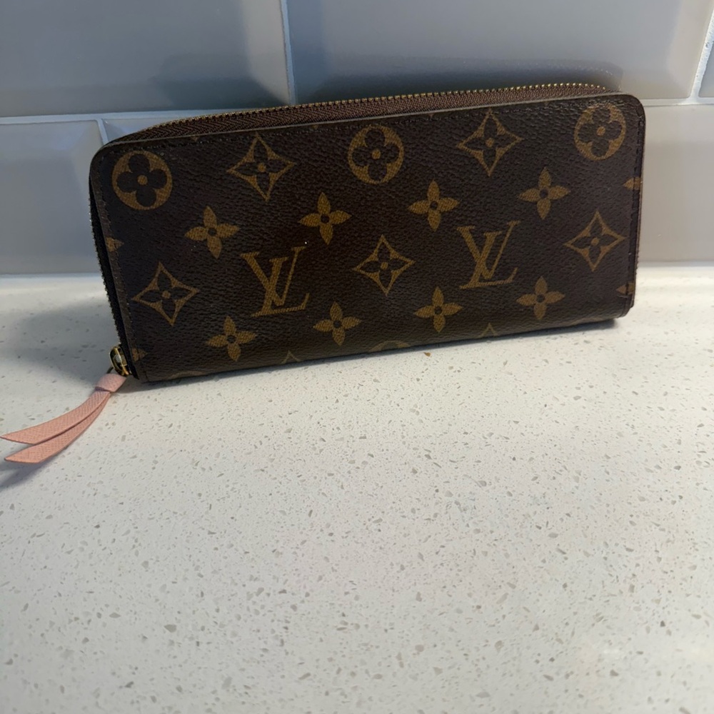 Authentic Louis Vuitton clemence wallet